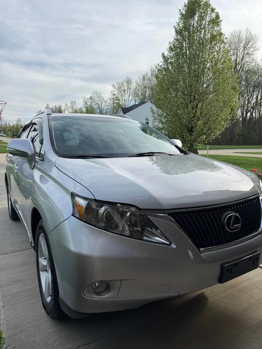 2010 Lexus RX 3rd Gen - Image 2 of 16