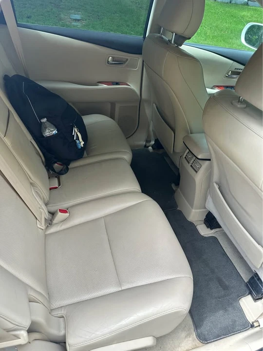 2010 Lexus RX 3rd Gen - Image 5 of 17
