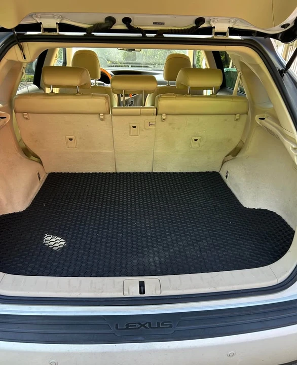 2010 Lexus RX 3rd Gen - Image 8 of 9