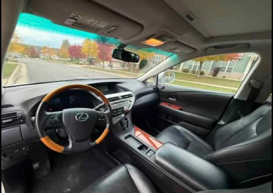 2010 Lexus RX 3rd Gen - Image 5 of 7
