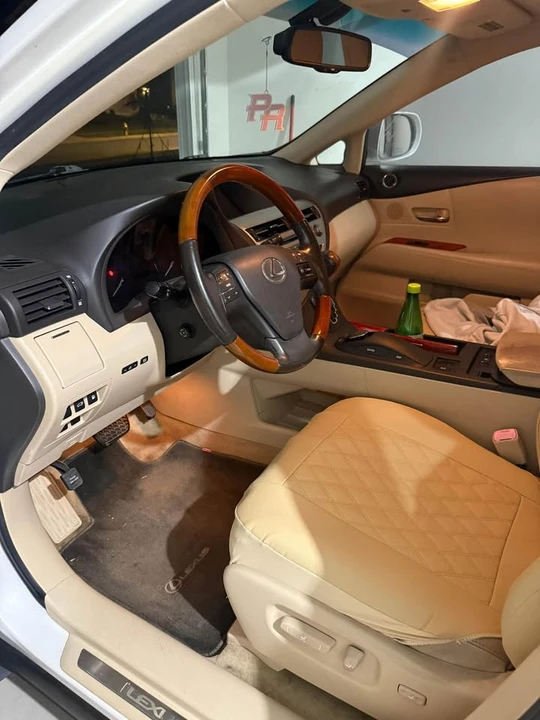 2010 Lexus RX 3rd Gen - Image 11 of 11
