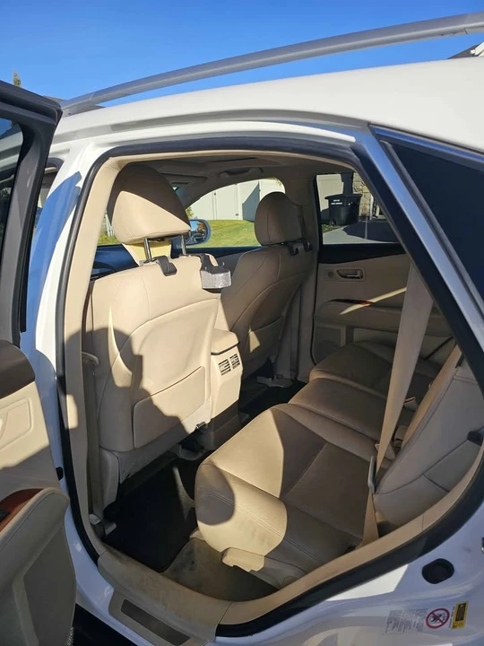 2010 Lexus RX 3rd Gen - Image 8 of 15