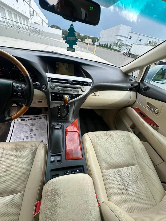 2010 Lexus RX 3rd Gen - Image 13 of 14