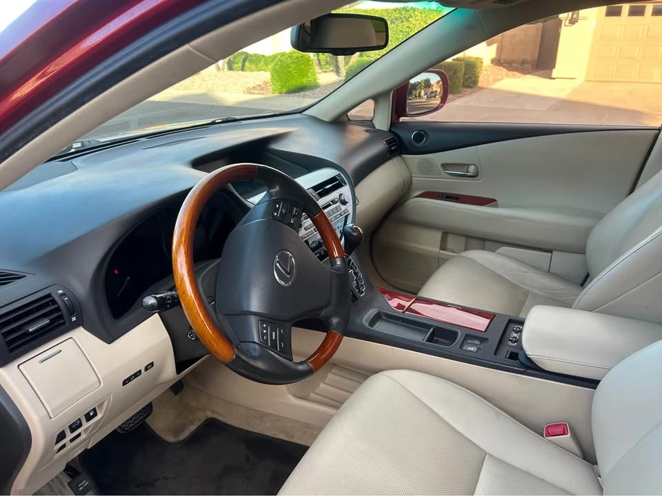 2010 Lexus RX 3rd Gen - Image 5 of 6