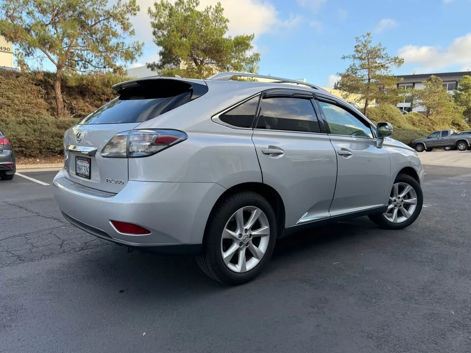 2010 Lexus RX 3rd Gen - Image 4 of 16