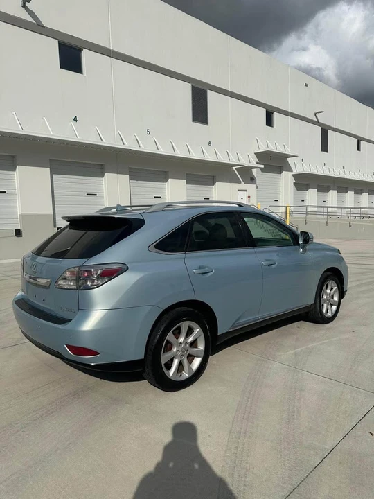 2010 Lexus RX 3rd Gen - Image 4 of 14