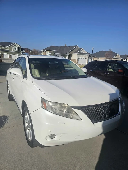 2010 Lexus RX 3rd Gen - Image 12 of 15