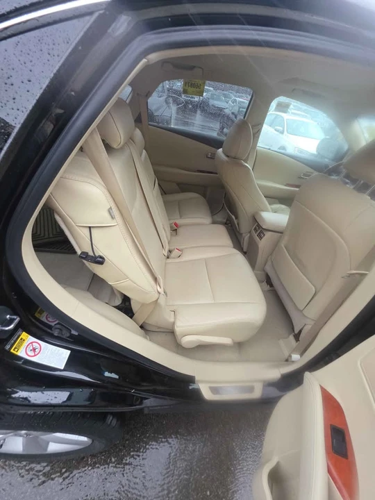 2010 Lexus RX 3rd Gen - Image 10 of 11
