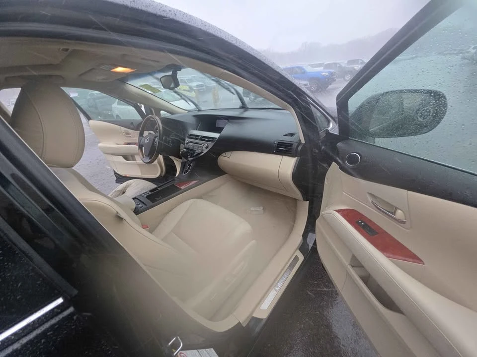 2010 Lexus RX 3rd Gen - Image 2 of 11