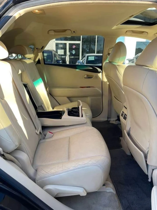2010 Lexus RX 3rd Gen - Image 10 of 20