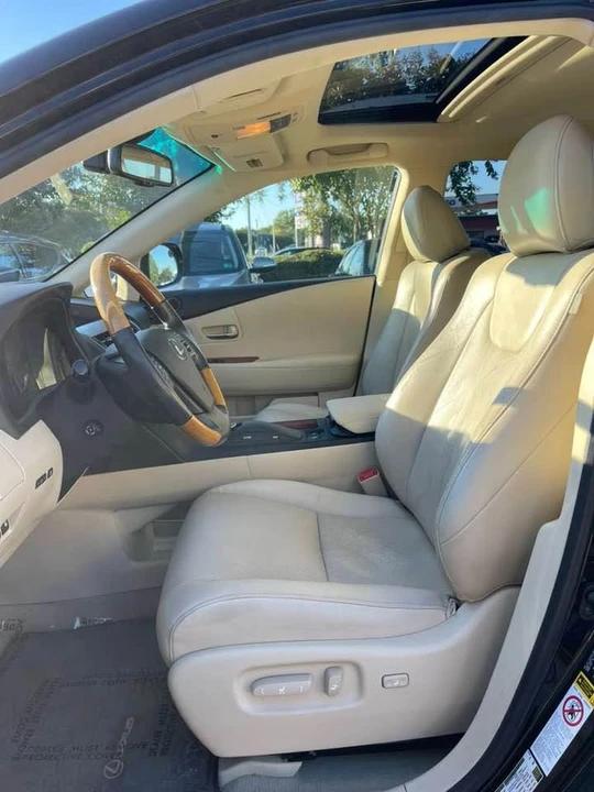 2010 Lexus RX 3rd Gen - Image 8 of 20