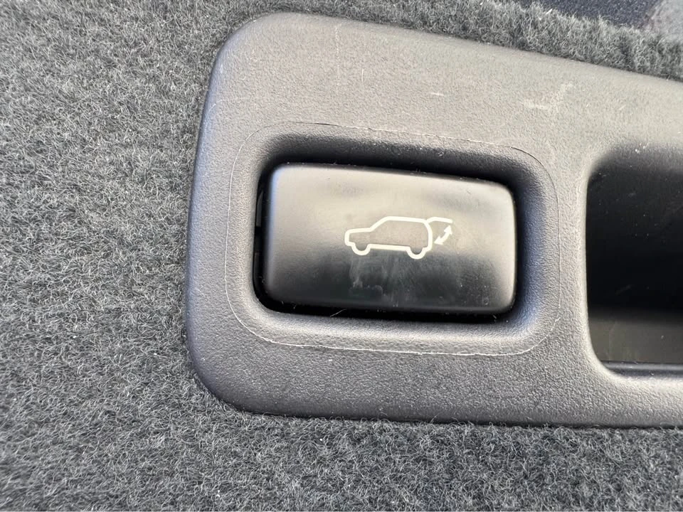 2010 Lexus RX 3rd Gen - Image 18 of 20