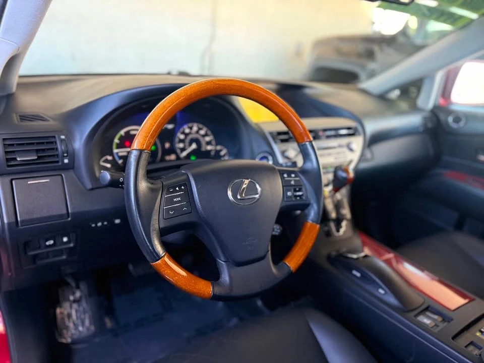 2010 Lexus RX 3rd Gen - Image 13 of 19