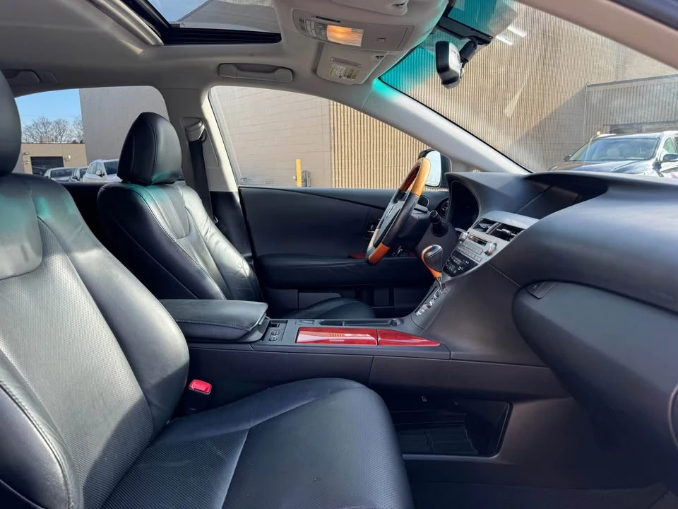 2010 Lexus RX 3rd Gen - Image 14 of 20