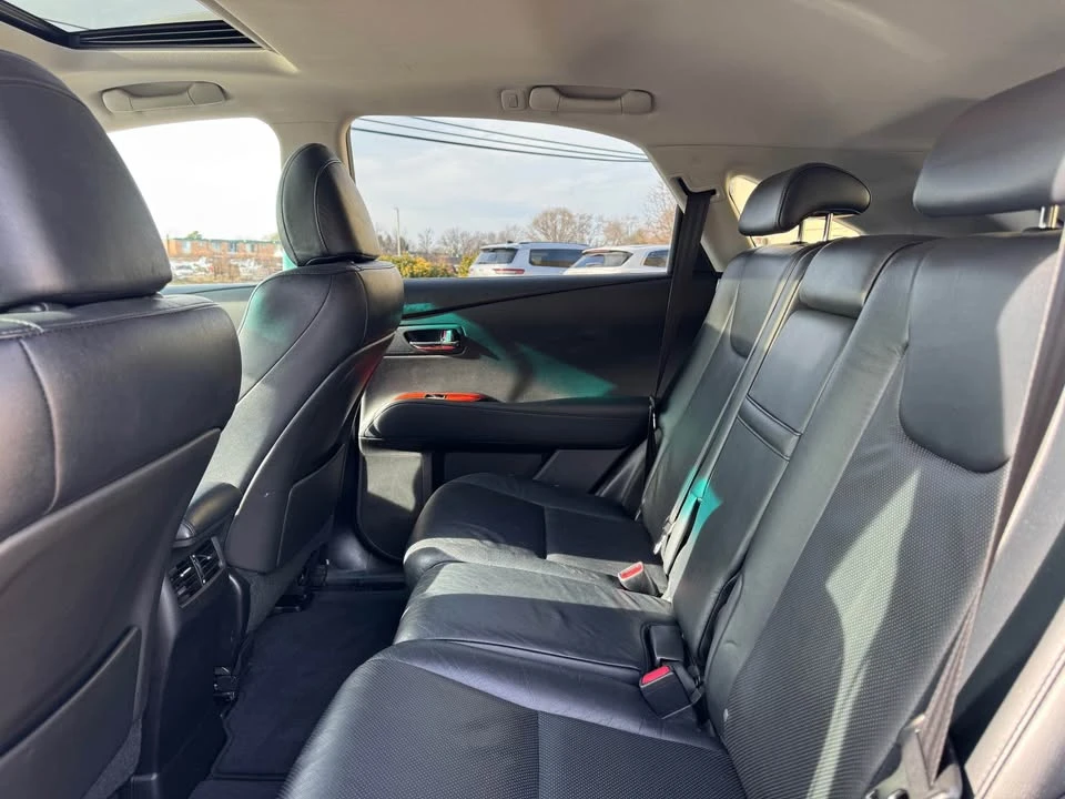 2010 Lexus RX 3rd Gen - Image 16 of 20
