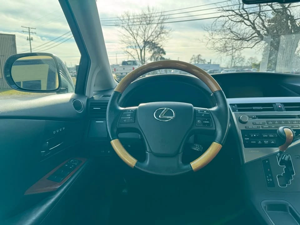 2010 Lexus RX 3rd Gen - Image 10 of 20