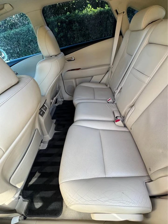 2010 Lexus RX 3rd Gen - Image 7 of 8