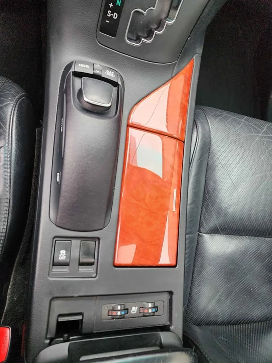 2010 Lexus RX 3rd Gen - Image 9 of 12