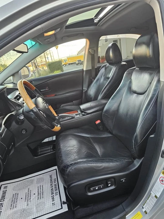 2010 Lexus RX 3rd Gen - Image 7 of 15