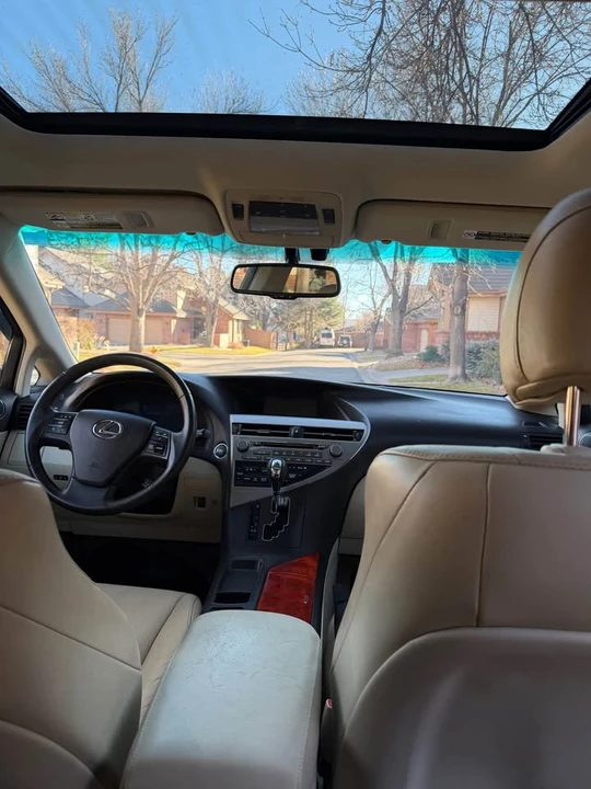 2010 Lexus RX 3rd Gen - Image 9 of 12