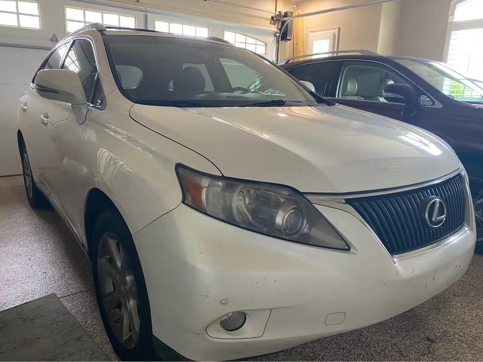 2010 Lexus RX 3rd Gen - Image 2 of 3