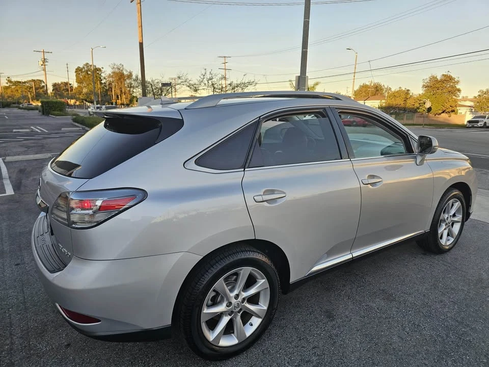 2010 Lexus RX 3rd Gen - Image 4 of 15