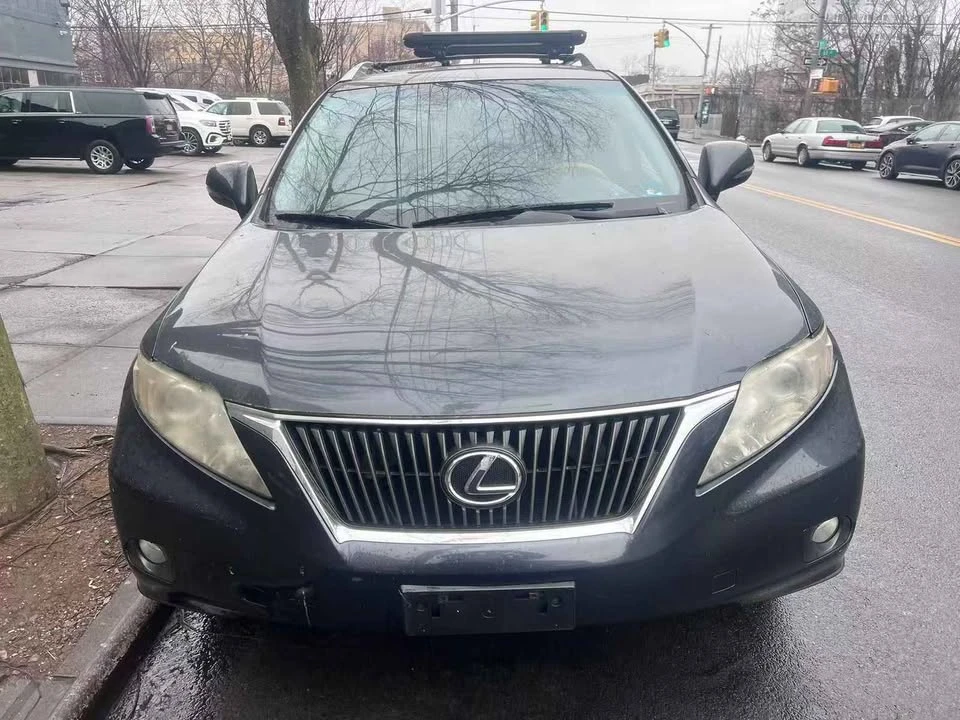 2010 Lexus RX 3rd Gen - Image 2 of 8