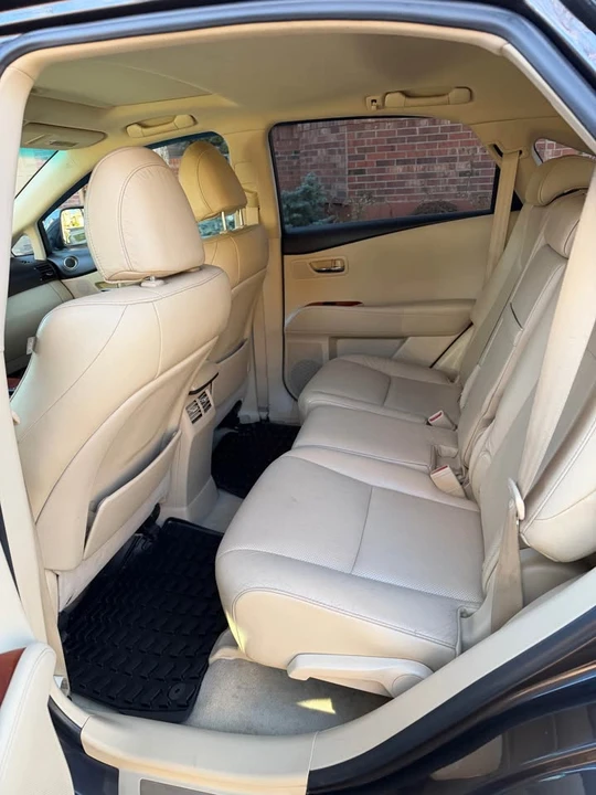 2010 Lexus RX 3rd Gen - Image 7 of 12