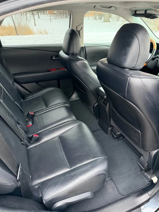 2010 Lexus RX 3rd Gen - Image 15 of 20