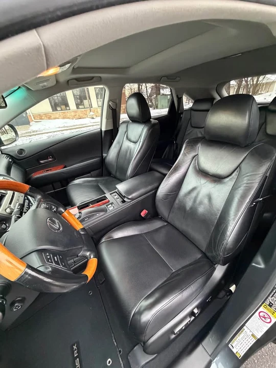 2010 Lexus RX 3rd Gen - Image 12 of 20