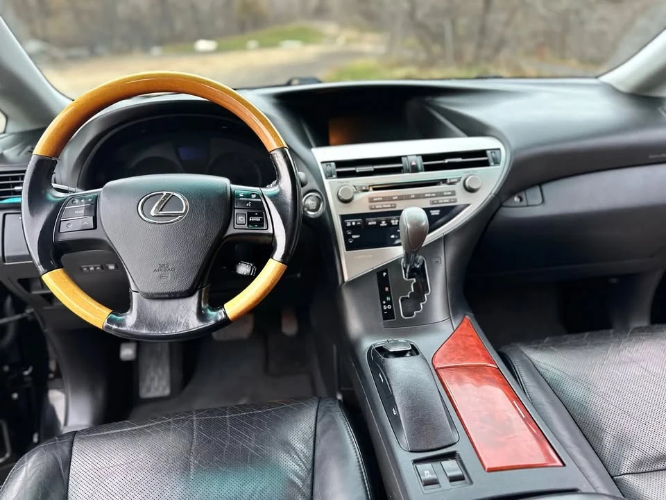 2010 Lexus RX 3rd Gen - Image 14 of 19