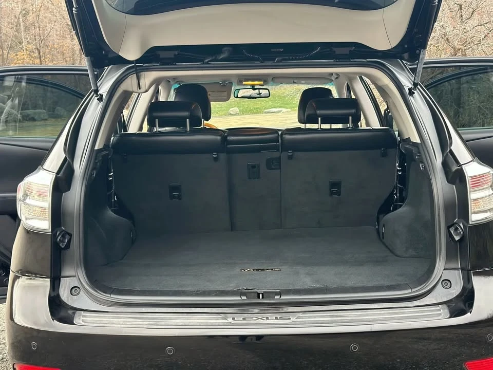 2010 Lexus RX 3rd Gen - Image 16 of 19