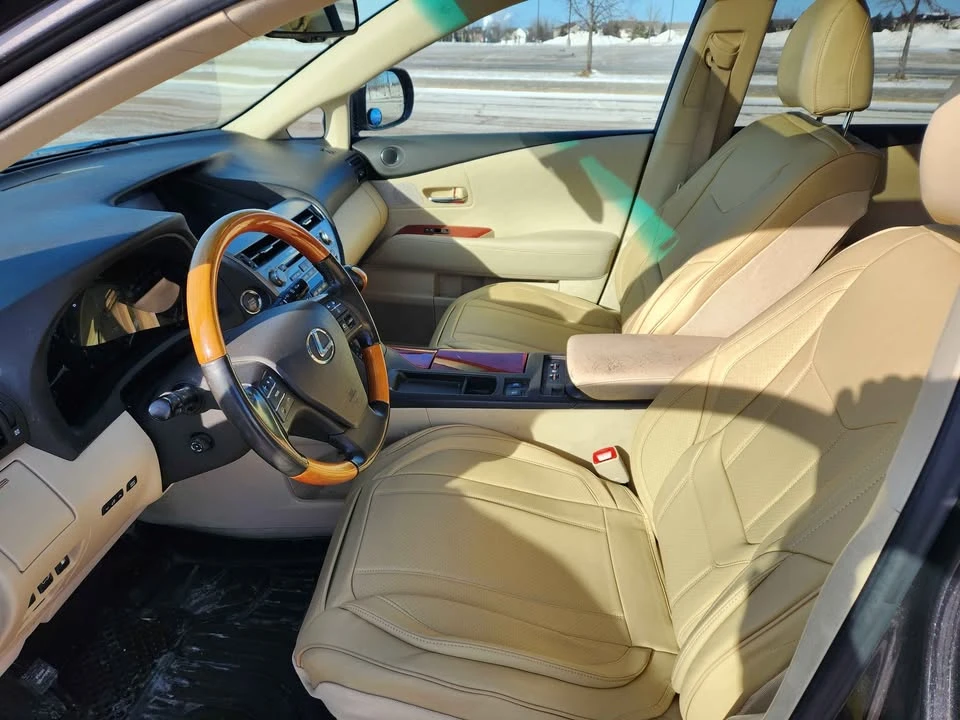 2010 Lexus RX 3rd Gen - Image 12 of 17