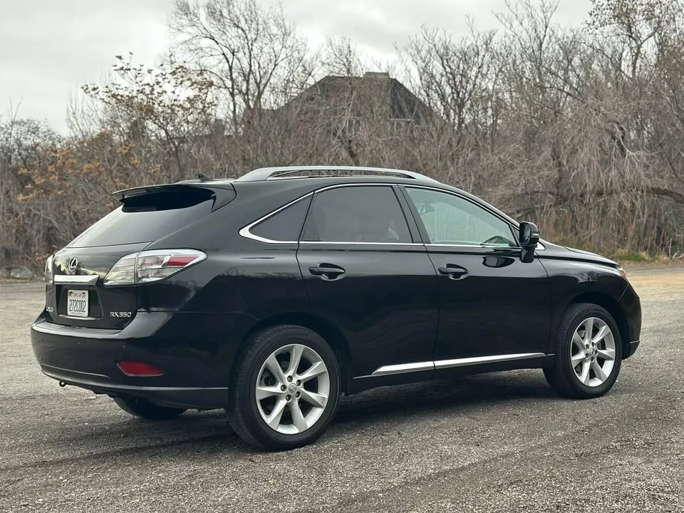 2010 Lexus RX 3rd Gen - Image 18 of 19
