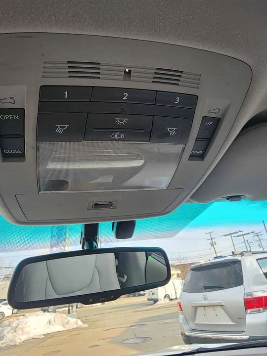 2010 Lexus RX 3rd Gen - Image 17 of 17