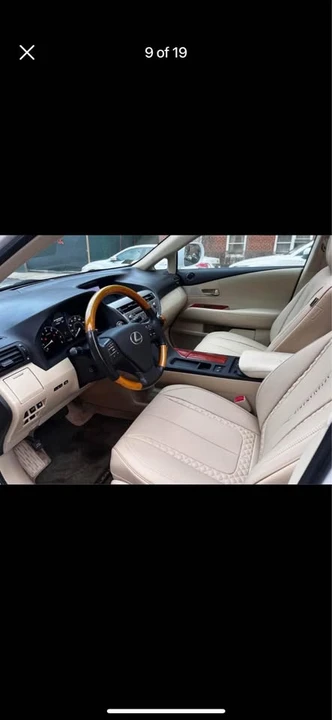 2010 Lexus RX 3rd Gen - Image 9 of 15