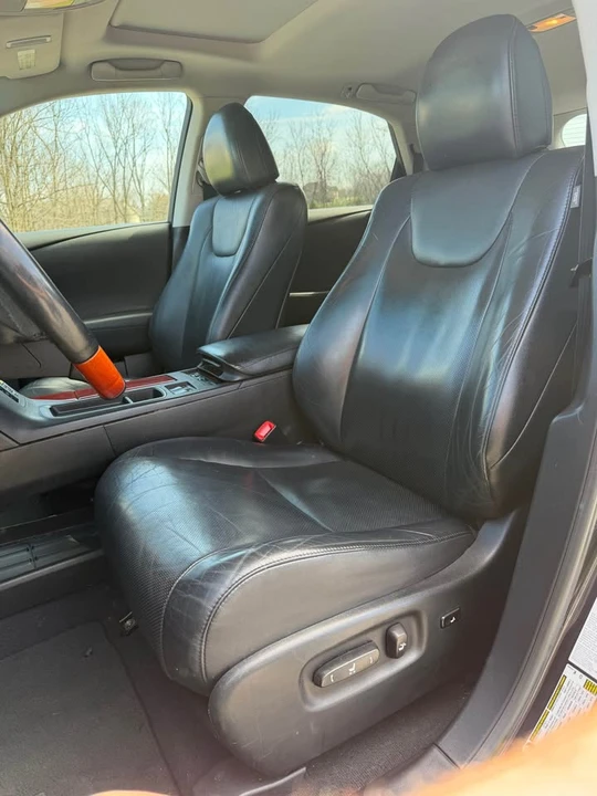 2010 Lexus RX 3rd Gen - Image 10 of 16