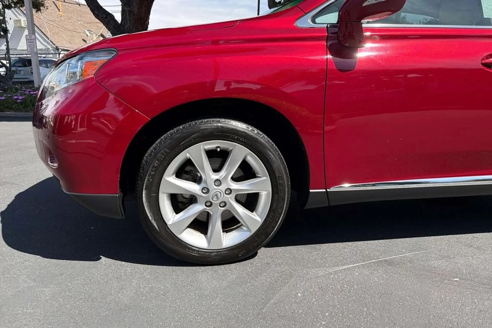 2010 Lexus RX 3rd Gen - Image 10 of 20