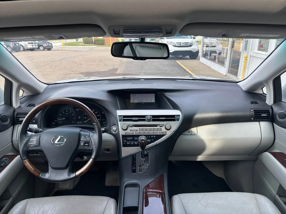 2010 Lexus RX 3rd Gen - Image 10 of 19