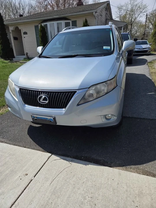 2010 Lexus RX 3rd Gen - Image 8 of 13