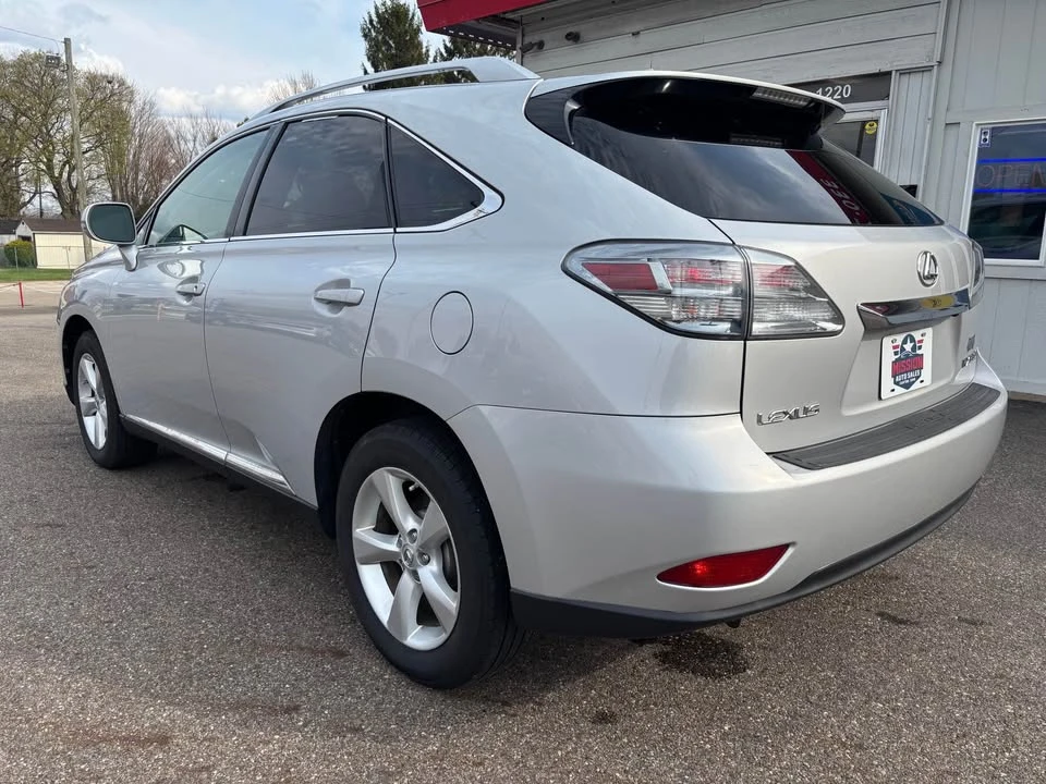 2010 Lexus RX 3rd Gen - Image 4 of 19