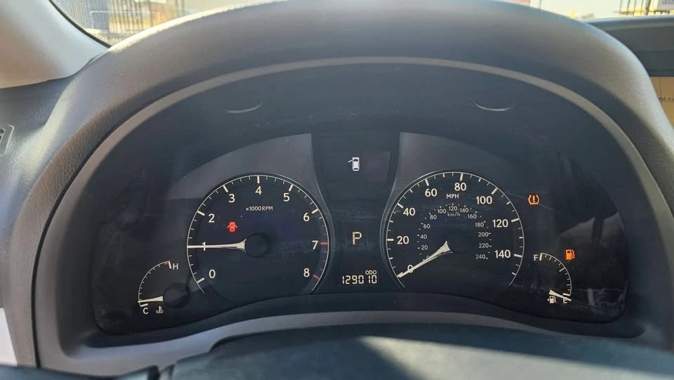 2010 Lexus RX 3rd Gen - Image 14 of 16