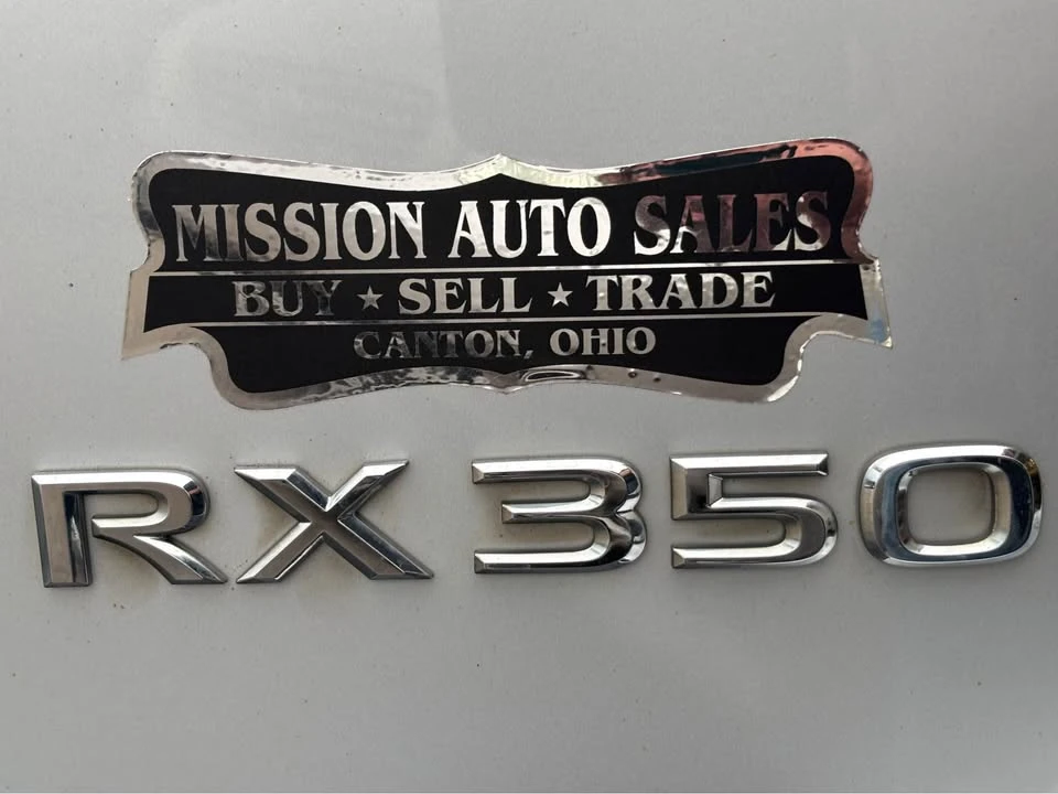 2010 Lexus RX 3rd Gen - Image 18 of 19