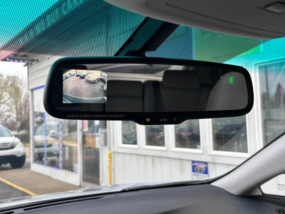 2010 Lexus RX 3rd Gen - Image 16 of 19