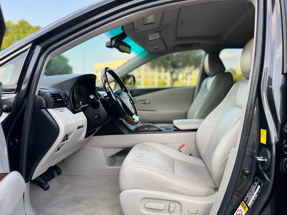 2010 Lexus RX 3rd Gen - Image 10 of 20
