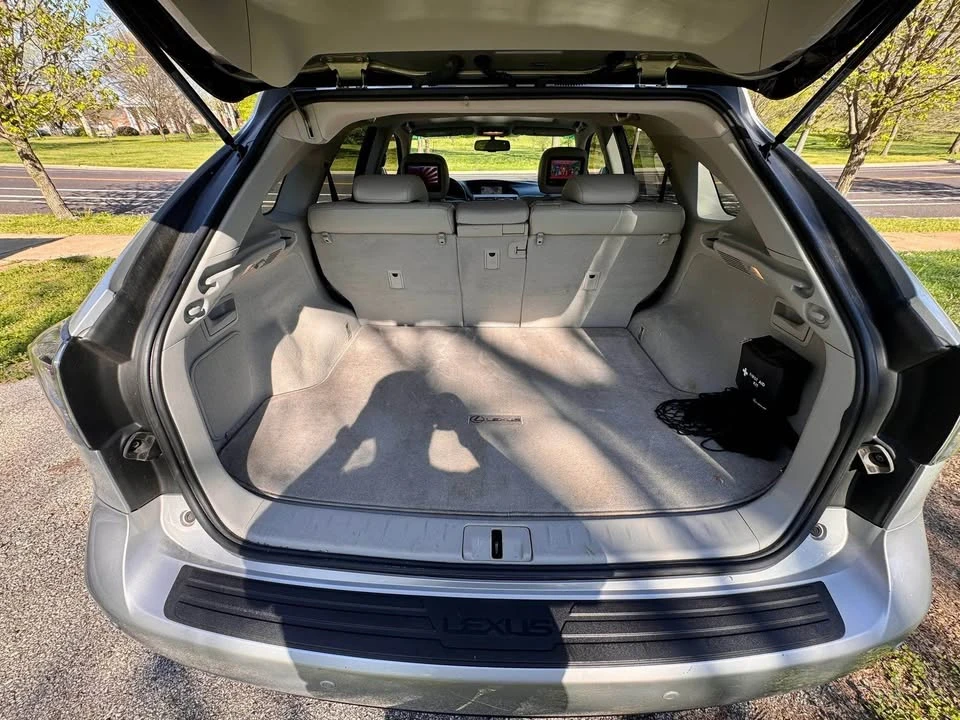 2010 Lexus RX 3rd Gen - Image 15 of 20