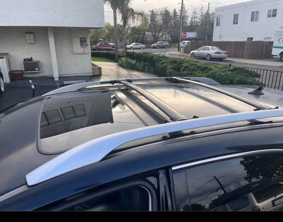2010 Lexus RX 3rd Gen - Image 11 of 12