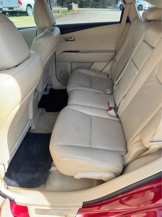 2010 Lexus RX 3rd Gen - Image 8 of 11
