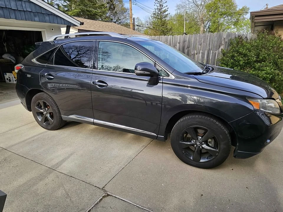 2010 Lexus RX 3rd Gen - Image 2 of 15