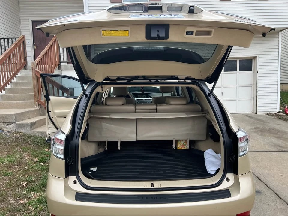 2010 Lexus RX 3rd Gen - Image 11 of 17